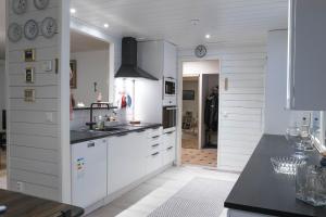 Talo-Villa- 3 mh+s - Kittilä - Levi upea keittiö