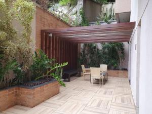 Copacabana e Ipanema, a 200 metros do MAR