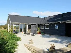 Five-Bedroom Holiday home in Millinge - Hårby