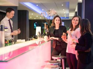 Hotels Mercure Paris Porte De Versailles Expo : photos des chambres