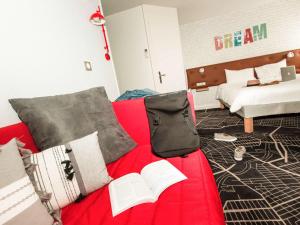 Hotels ibis Styles Chartres Metropole : photos des chambres