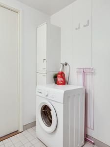 Studio with Sauna room in Hiisi Homes Tampere Muotiala