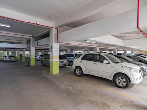 Redliving Apartement gateway Pasteur-TN Hospitality Tower Topaz C Bs 01