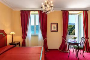 Deluxe Doppelzimmer mit seitlichem Seeblick