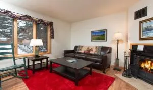 515 Cache - Rafter J Ranch