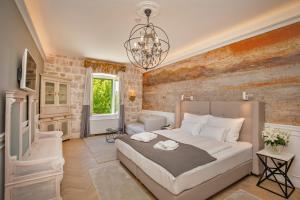 Luxury Suite - First Floor room in Heritage Villa Nobile
