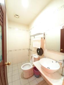 Phòng 4 Người Có Ban Công (Quadruple Room with Balcony)