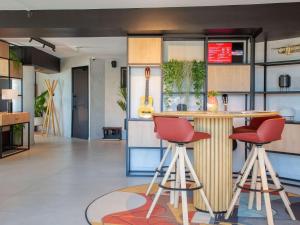 Hotels ibis Nice Aeroport Promenade des Anglais : photos des chambres