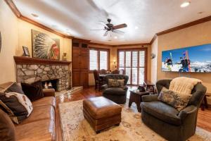 Two-Bedroom Apartment room in Strawberry Park #105