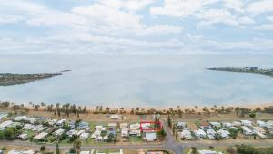 Grasstree Beach Shacks