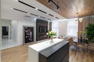 Royal VIP apartment on Franka 14