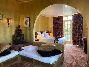 Hotels Domaine Saint Clair - Le Donjon : photos des chambres
