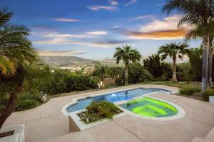Hillside 2/2 Subdivided Home w/ Pool and Views!