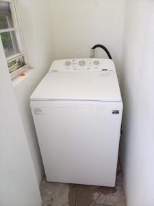 Mendez Guesthouse Cottage Montego Bay Villa