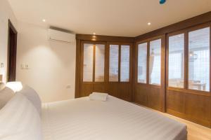 22housing Hotel & Apartment 81 Linh Lang