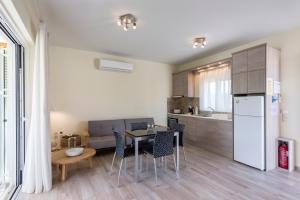 Estia, stylish villa, a step to the sandy beach Messinia Greece