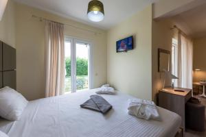 Artemis, villa with private pool,250m to the beach Messinia Greece