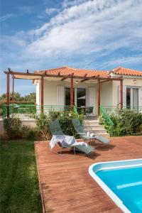 Venus, villa with private pool , 2min to the beach Messinia Greece