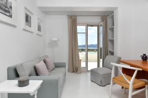 Luxury Paros Villa Villa Kallihroe Privacy Luxury Private Pool Sleeps 12 Glisidia Paros Greece