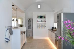 Luxury Paros Villa Villa Kallihroe Privacy Luxury Private Pool Sleeps 12 Glisidia Paros Greece