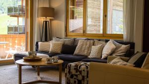 Aramis Apartment 3-1