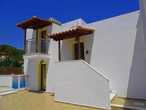 Parisis Villas Skiathos Greece