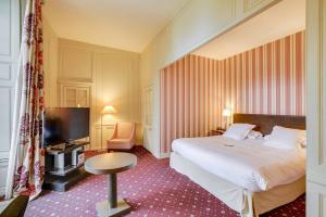 Hotels Chateau De Villiers-Le-Mahieu : photos des chambres