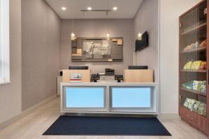Holiday Inn Express - Jamaica - JFK AirTrain - NYC by IHG