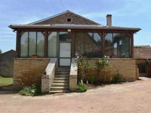 Maisons de vacances Gite du Chateau avec piscine interieure privative : photos des chambres