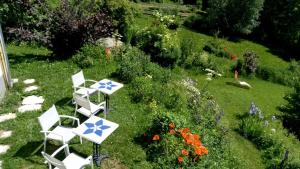 Maisons d'hotes Gite Ancolie Bleue : photos des chambres