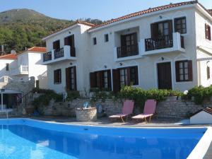 Violetta Seaside Studios&Apartments Samos Greece