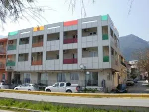 Amfitrion Hotel - 阿尔基察