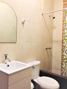 Hostal Carlos Tenaud