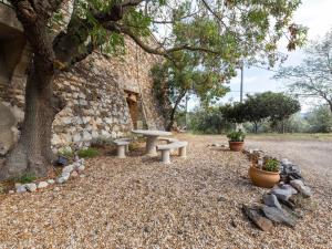 Maisons de vacances Charming Holiday Home in Tautavel with Balcony : photos des chambres