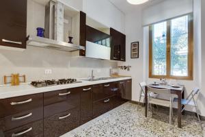 GuestHost - Accogliente appartamento a Dorsoduro con GIARDINO!