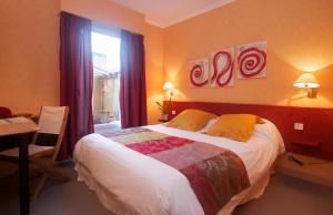 Hotels Hotel Sully : photos des chambres