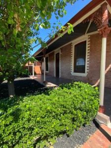 Home on Hume ! In Town 3BR Home With Garden, Pets Welcome