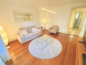 Apartment room in Your bright charming cocoon between lake and city