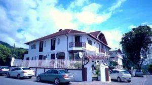 Pousada Bariloche - 瓜皮米林