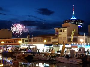 Appartements LES SOLEILLADES Parking 200 metres plage : photos des chambres