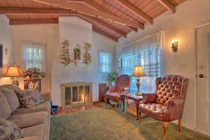 Avalon Escape: Everything Within Walking Distance!