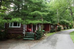 Cabin One room in The Pines Cottages