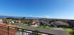 Shellharbour. Ocean, lake and mountain view