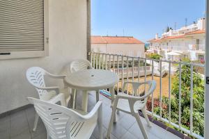 Hauzify I Apartaments Sot del Morer