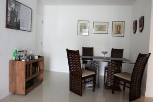 QUARTO EM CONDOMINIO DE LUXO NA BARRA DA TIJUCA