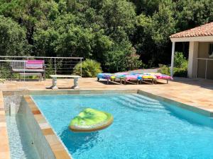 Villas Plushy Villa in La Croix Valmer with private pool : photos des chambres