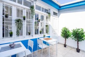 Bee Hostel