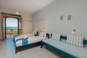 Kavos Psarou Studios & Apartments Zakynthos Greece