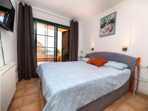 Apartment Pueblo Mascarat-3 by Interhome