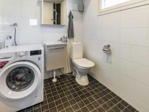 Holiday Home Hiekkalahti by Interhome